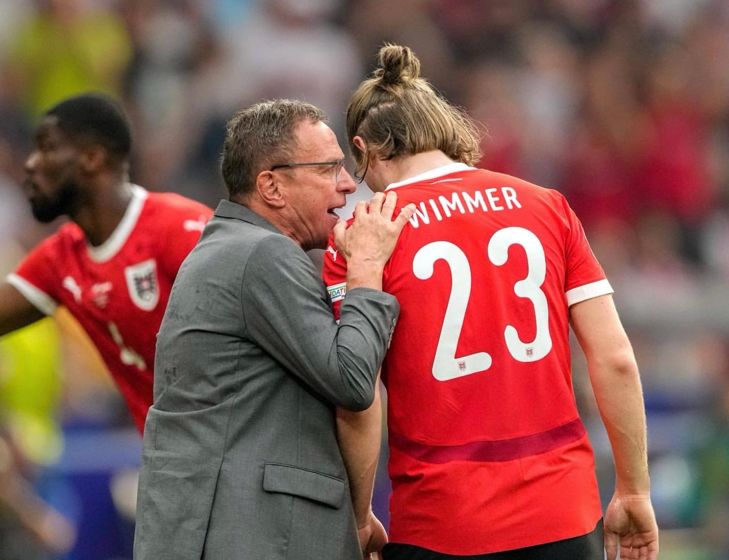 波兰乒乓球队险胜奥地利乒乓球队,波尔完成帽子戏法 波兰乒乓球队险胜奥地利乒乓球队,波尔完成帽子戏法