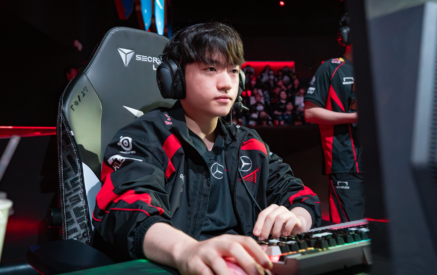 关于DFM险胜T1,Keria三分雨点燃全场的信息 关于DFM险胜T1,Keria三分雨点燃全场的信息