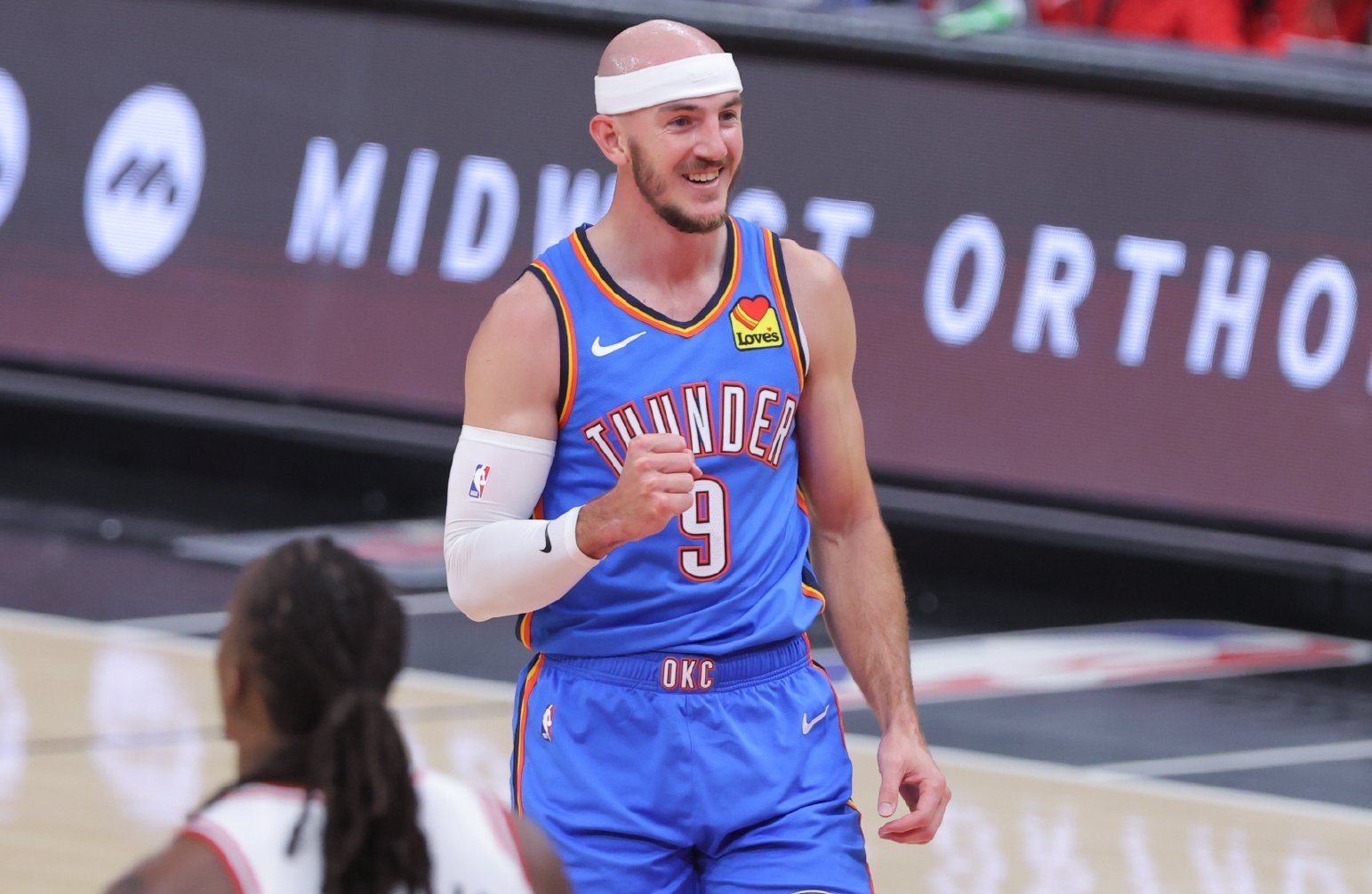 LPL赛事观看-关于湖人B队逆转中国男篮，布克一己之力扛起全队的信息