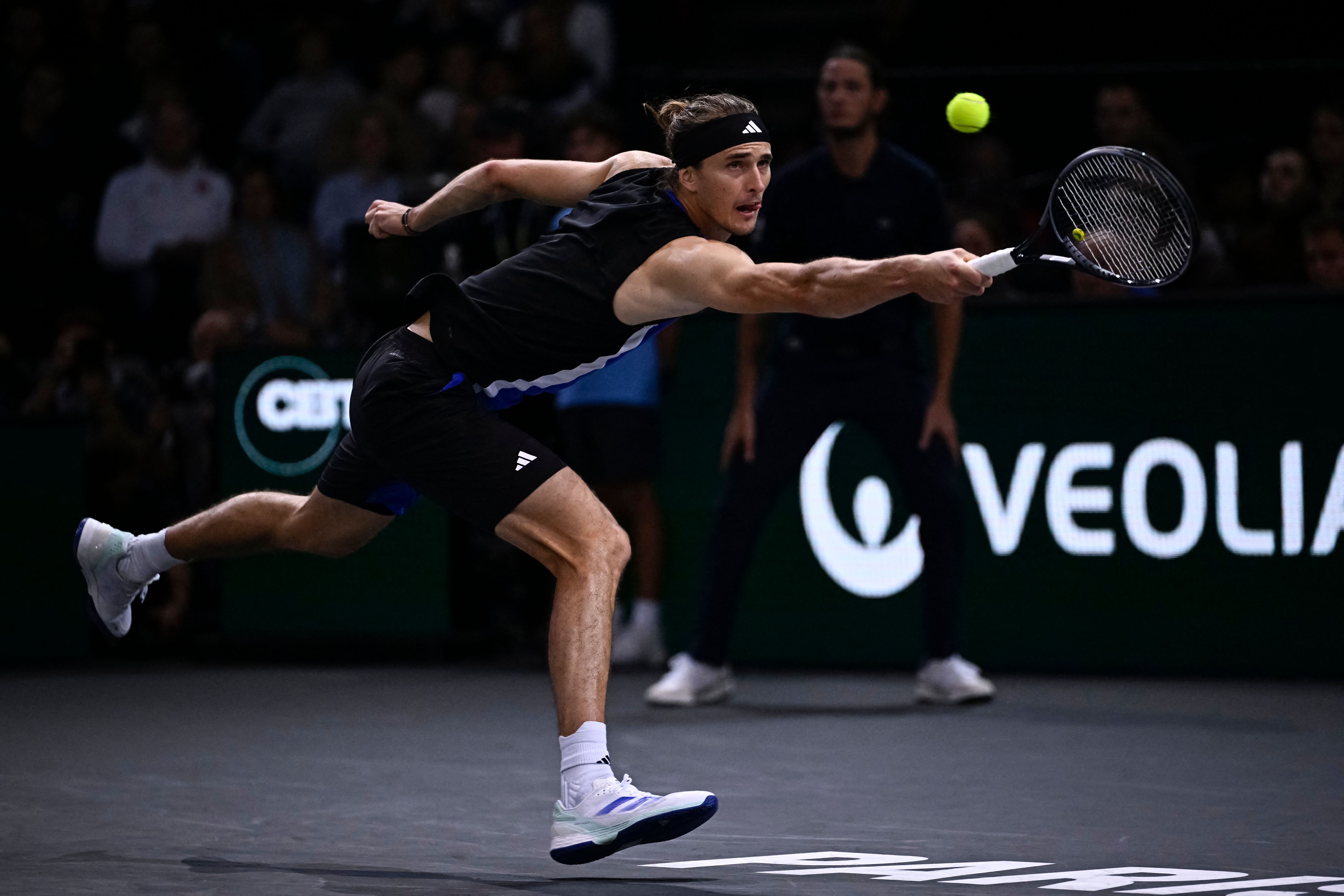 包含法国网球队翻盘英国网球队,兹维列夫打破历史纪录的词条 包含法国网球队翻盘英国网球队,兹维列夫打破历史纪录的词条