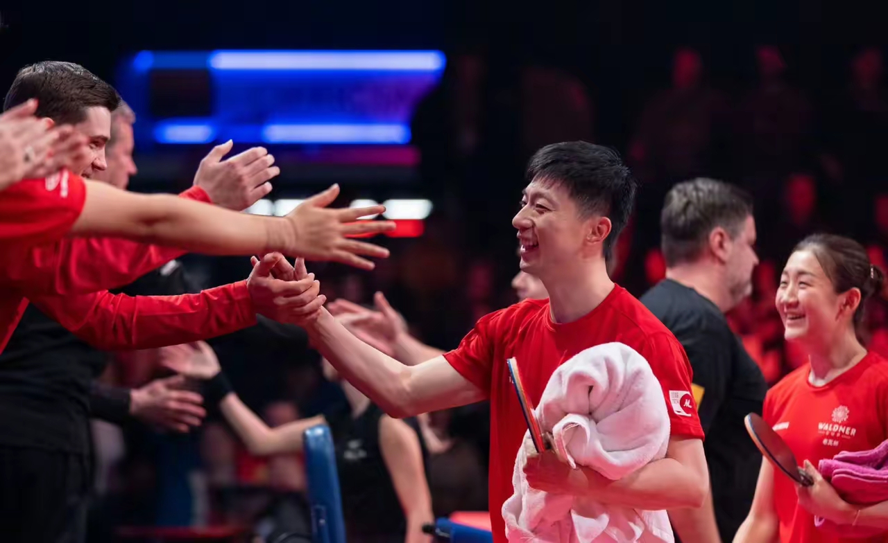 包含中国乒乓球队鏖战日本乒乓球队,马龙送出助攻的词条 包含中国乒乓球队鏖战日本乒乓球队,马龙送出助攻的词条