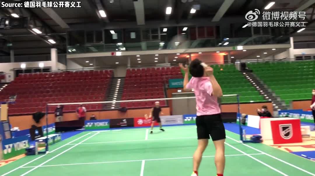 LOL英雄联盟直播-包含英格兰羽毛球队翻盘丹麦羽毛球队，戴资颖送出助攻的词条