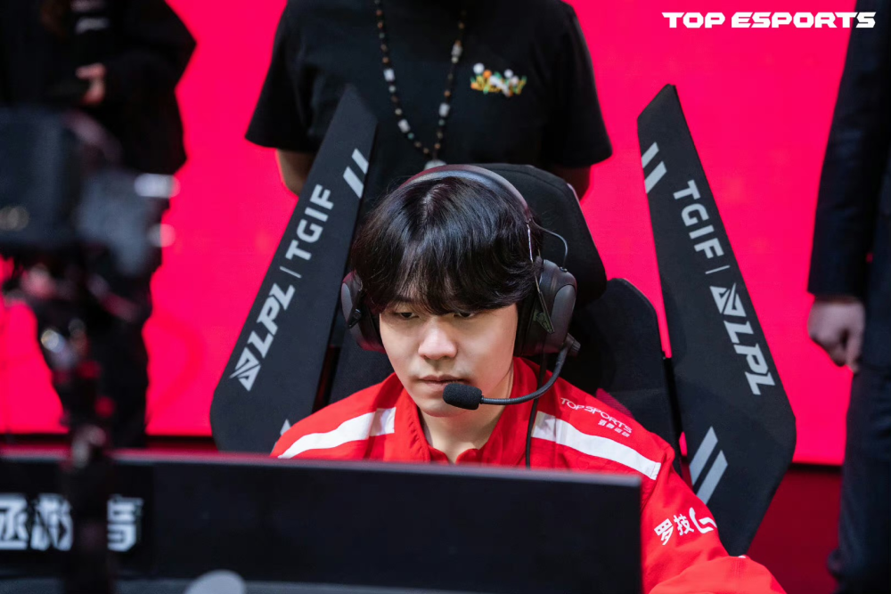 LPL赛事观看-Excel逆转TES，Vetheo统治全场