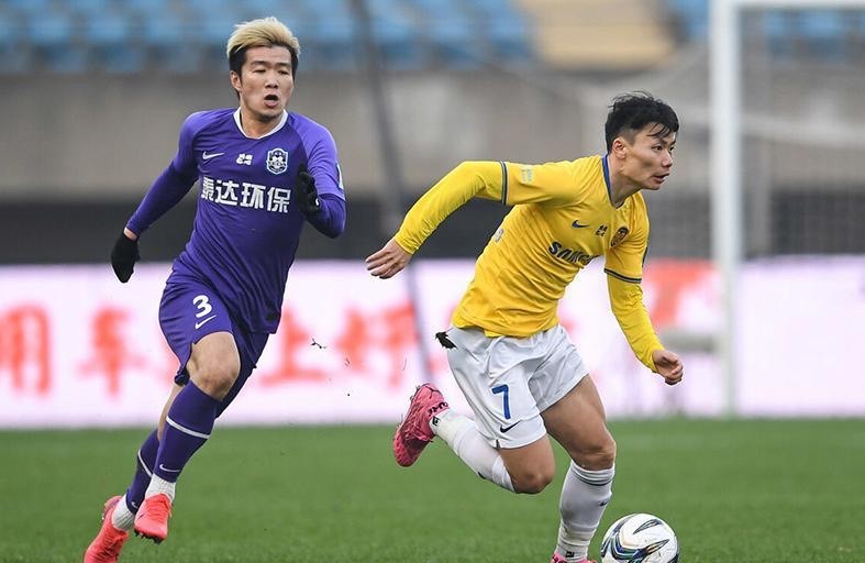 佛罗伦萨豪取亚冠席位:雄心勃勃 佛罗伦萨豪取亚冠席位:雄心勃勃