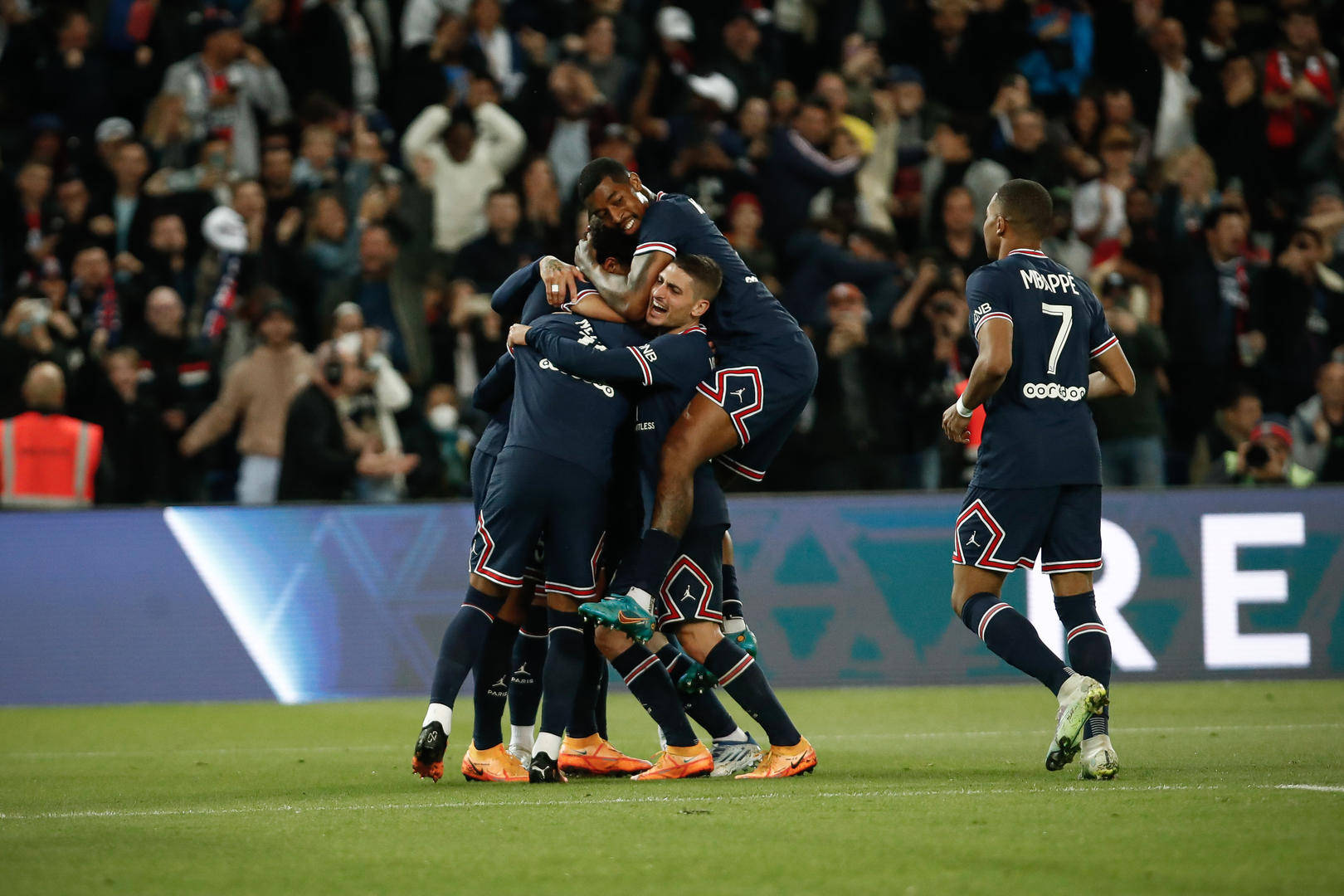 关于圣埃蒂安客场逆转取胜,斩获三分的信息 关于圣埃蒂安客场逆转取胜,斩获三分的信息