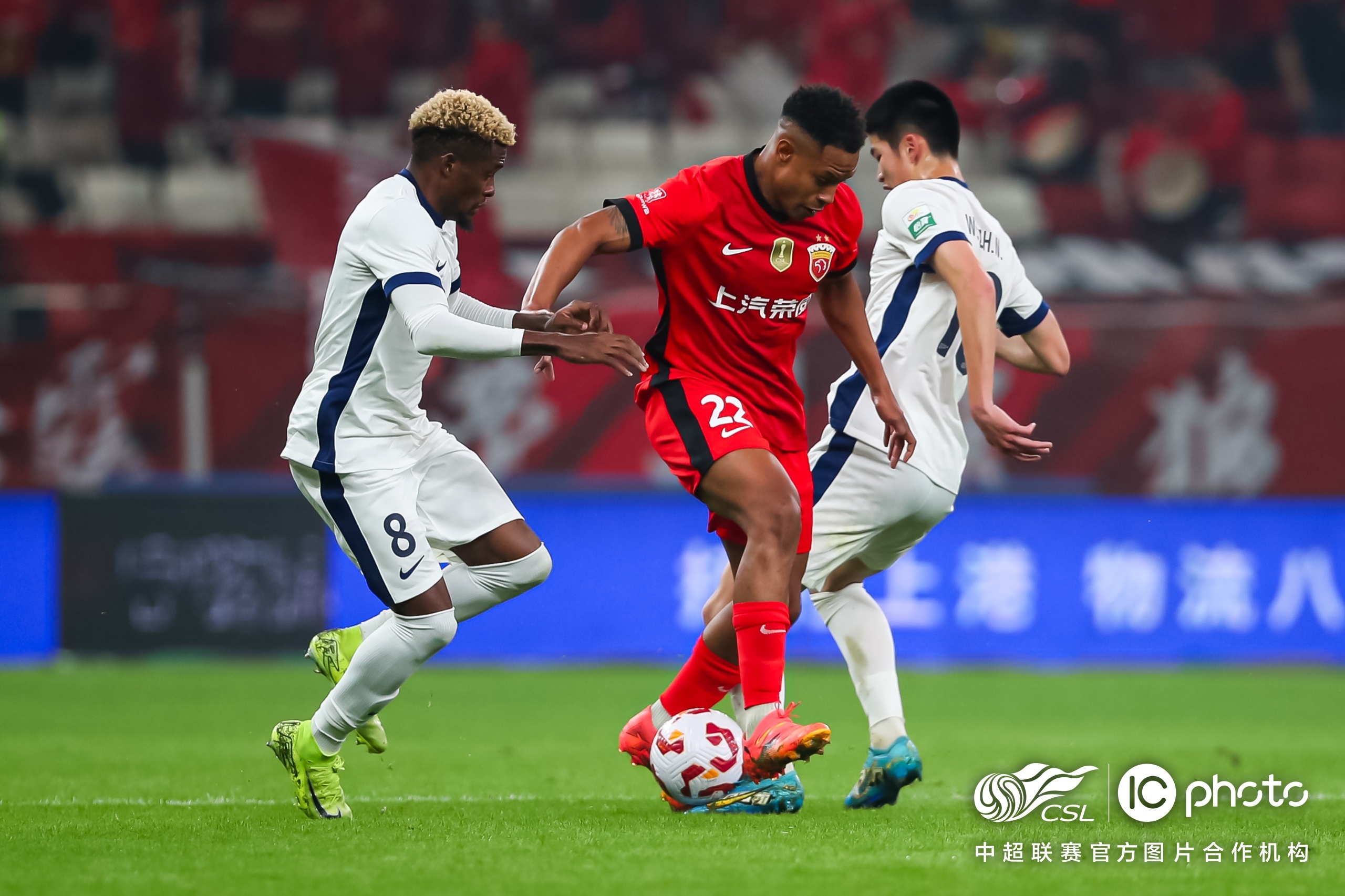 上海队发挥失常，需调整状态备战下场比赛的简单介绍