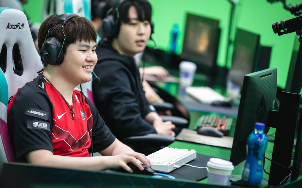 LPL赛事观看-FLY逆转JDG，Rascal送出助攻的简单介绍