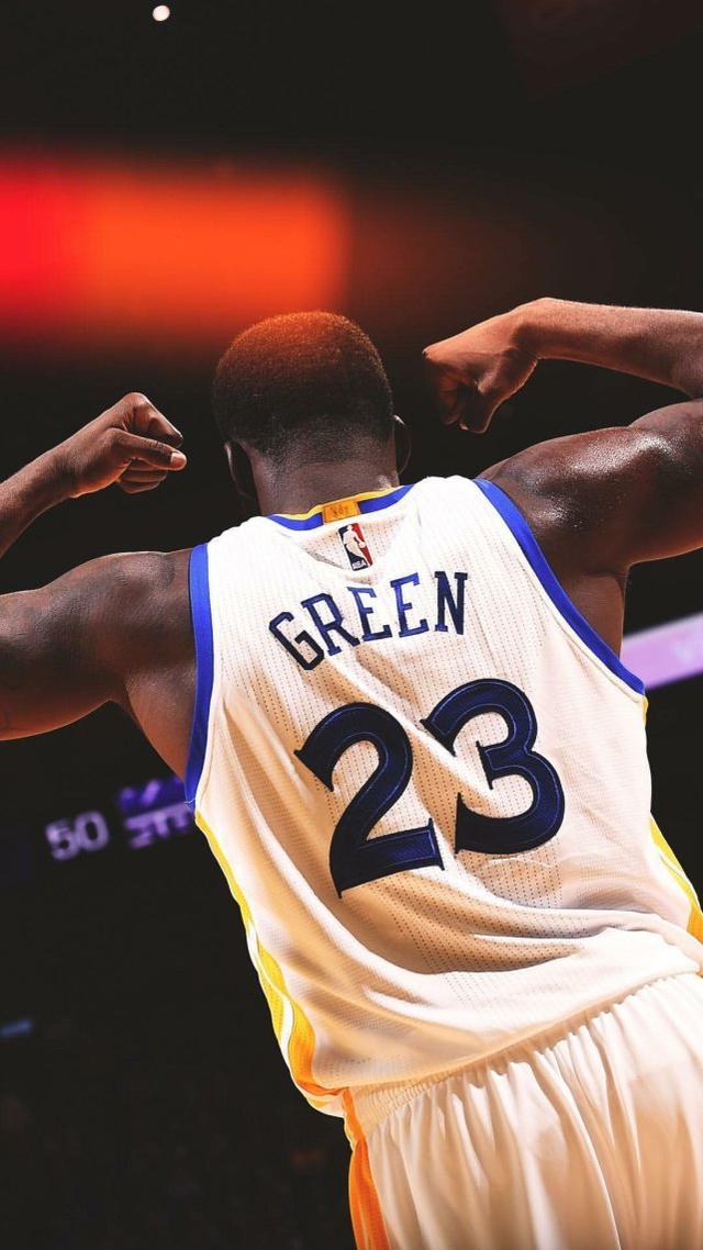 关于新疆队翻盘骑士，克莱扛起全队的信息