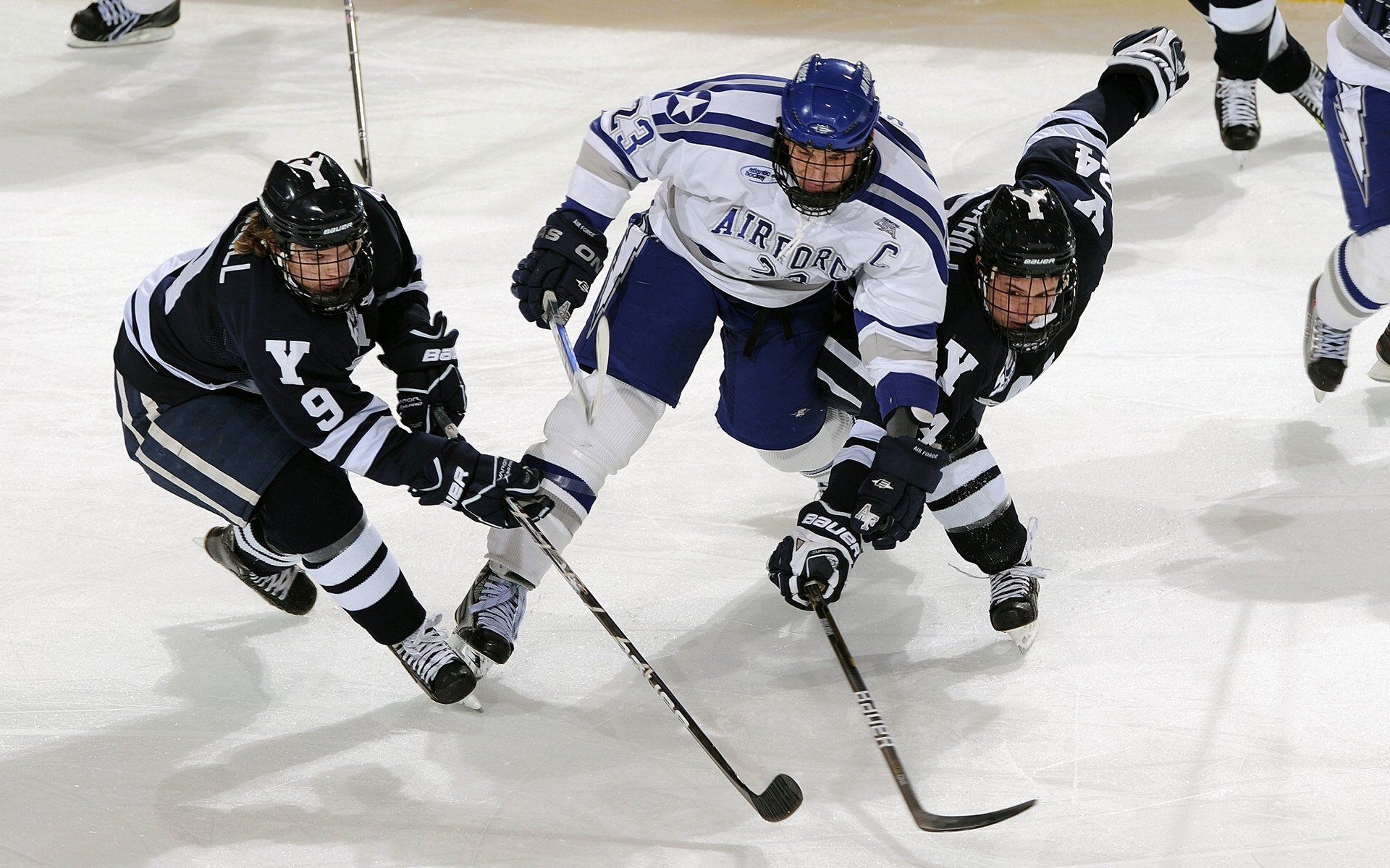 lol竞猜-跨界风暴，当凯尔特人收割篮网，保罗在英超接管比赛