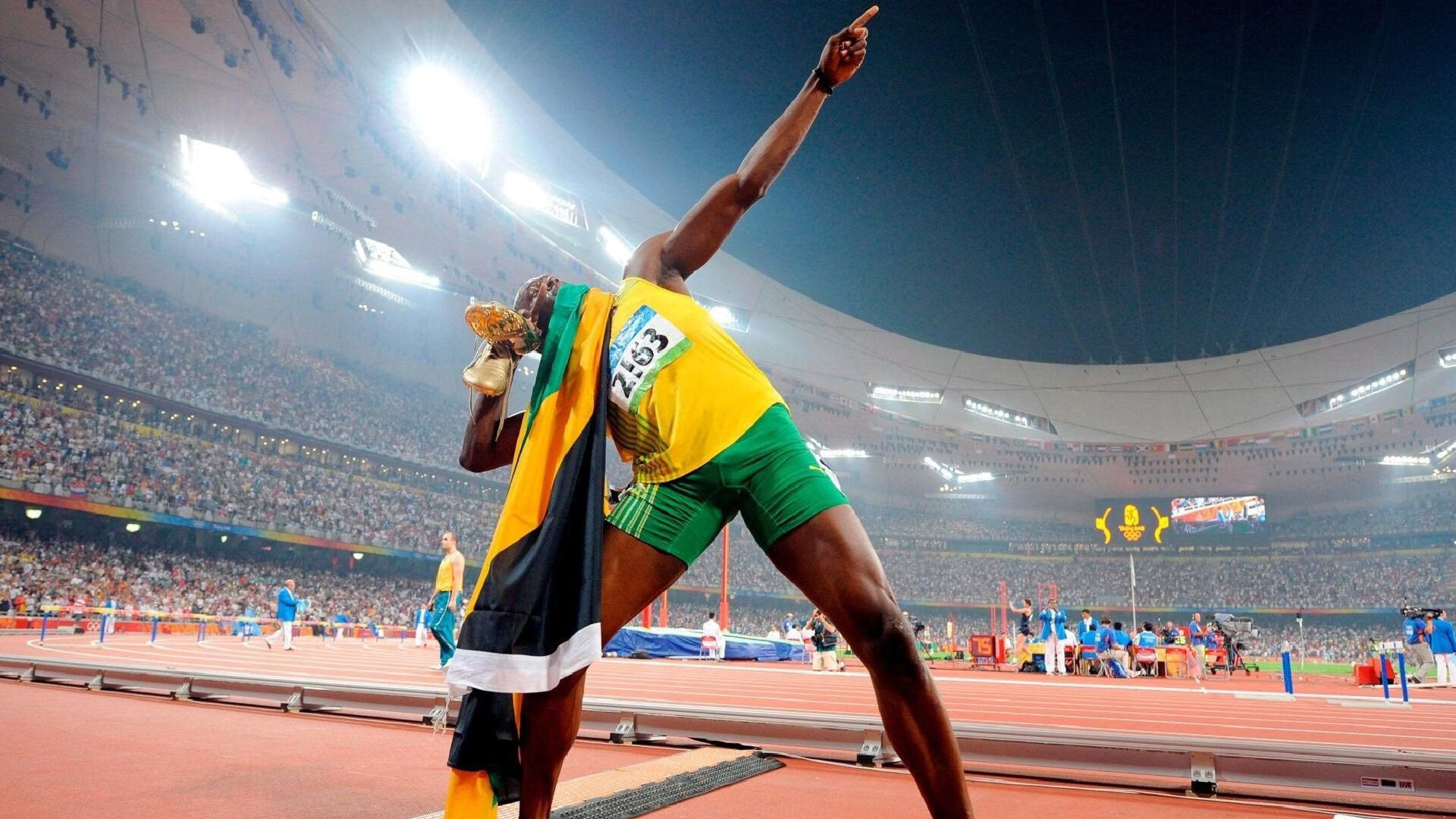 LPL赛事观看-李刚仁关键回合不手软，洪都拉斯对阵巴西的战术转折点