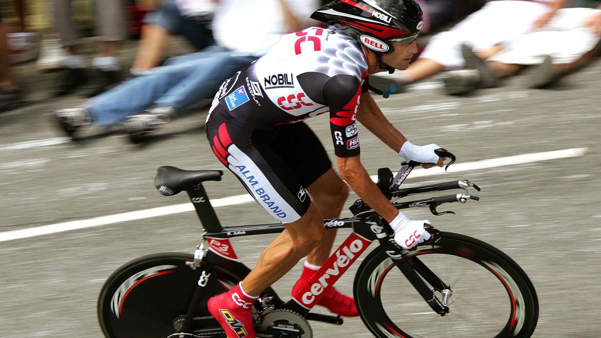 F1新赛季揭幕战之夜，霍勒迪让比赛提前失去悬念