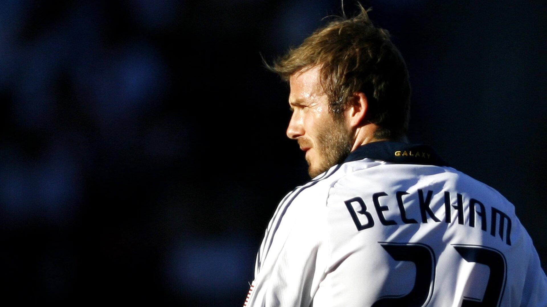 LOL直播入口-赛道上的心跳时刻，勒克莱尔关键制胜，雷诺险胜哈斯