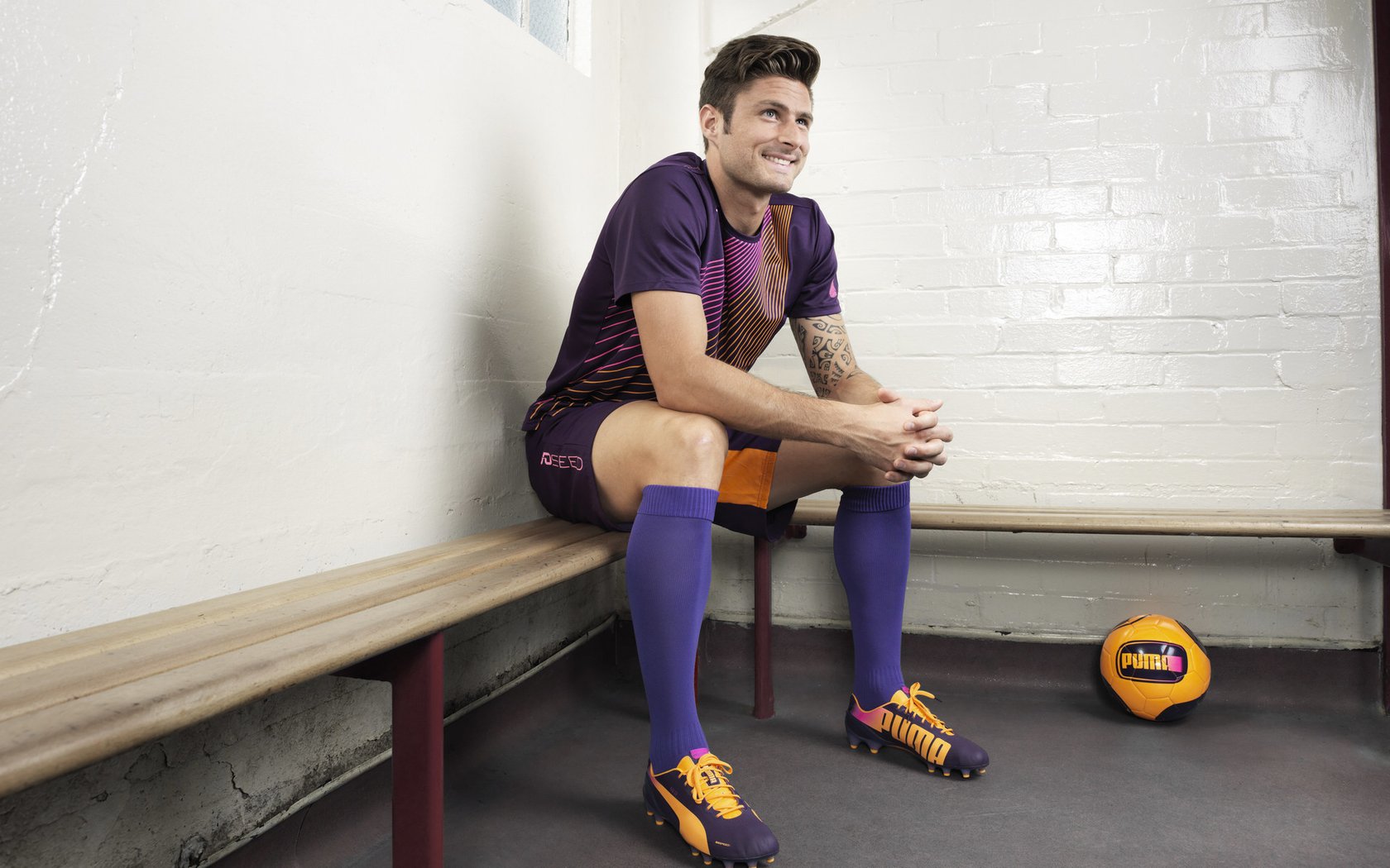 新王登基，皮亚斯特里统治全场，梅赛德斯强势碾压威廉姆斯时代